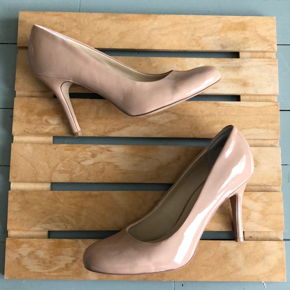 Nine West nude blush pink heels size 7.5